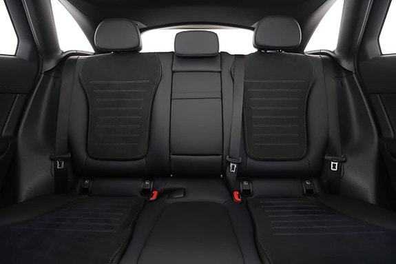 Mercedes-Benz GLC300 d 16 of 30