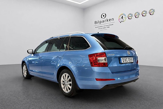 Skoda Octavia 3 of 5