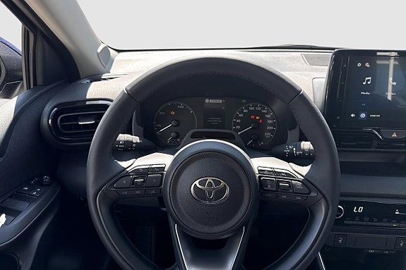 Toyota Yaris 10 of 11