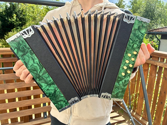 Product image 3 of 6