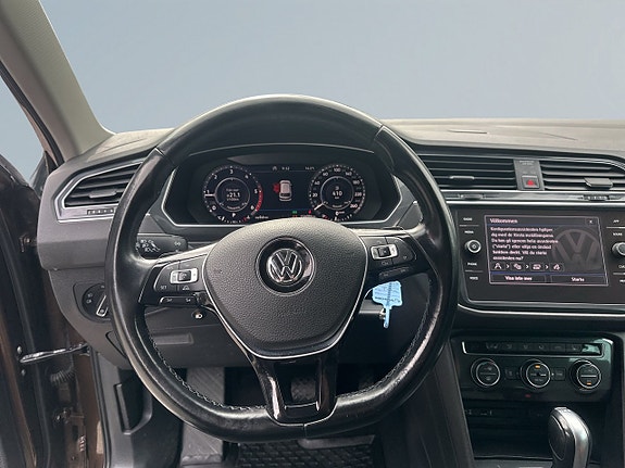 Volkswagen Tiguan 9 of 18
