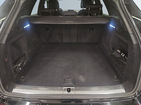 Audi A4 12 of 24