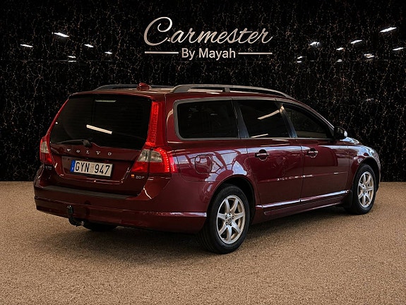 Volvo V70 4 of 5