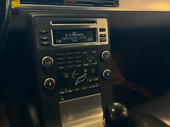Volvo V70 14 of 14