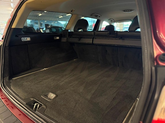 Volvo V70 8 of 14