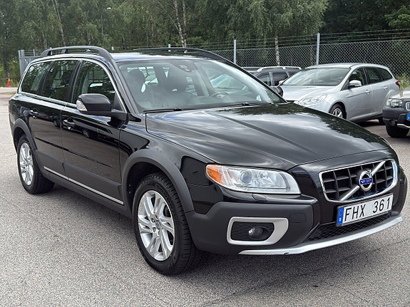 Volvo XC70 3 of 13