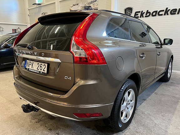 Volvo XC60 4 of 5