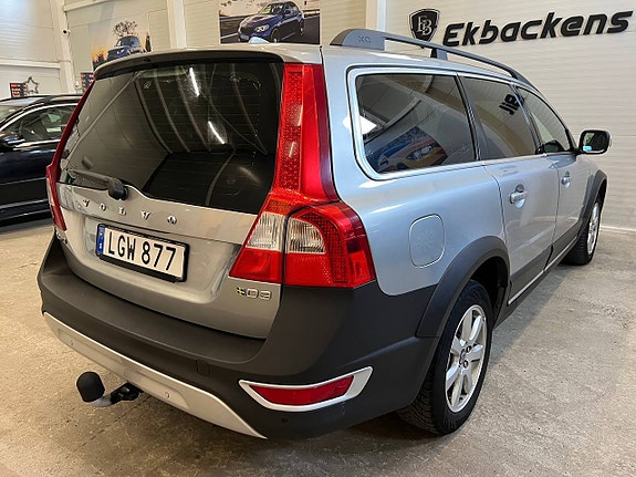 Volvo XC70 4 of 5