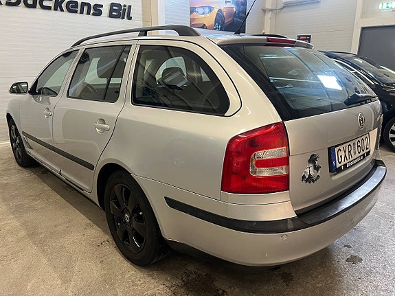 Skoda Octavia 6 of 14