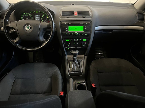 Skoda Octavia 8 of 14