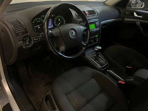 Skoda Octavia 7 of 14