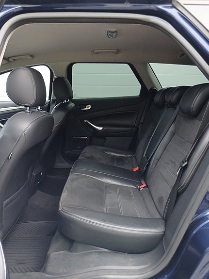 Ford Mondeo 4 of 5