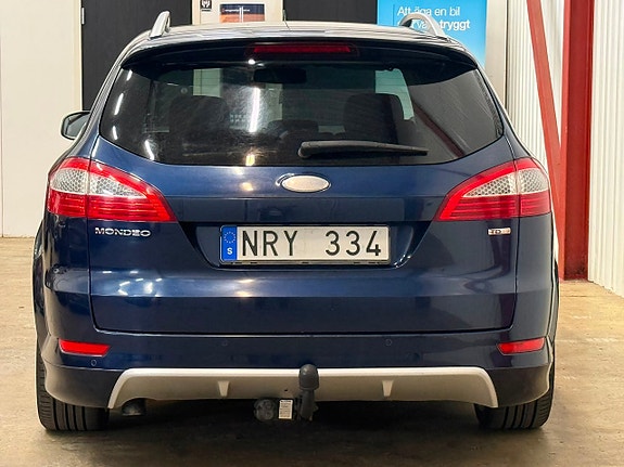Ford Mondeo 13 of 21