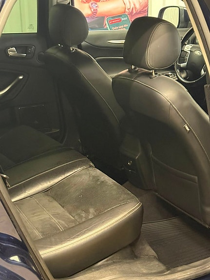 Ford Mondeo 10 of 21