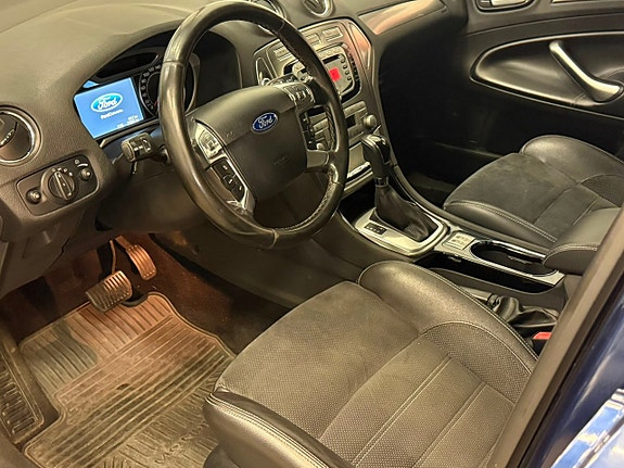 Ford Mondeo 19 of 21