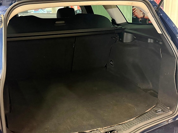 Ford Mondeo 18 of 21