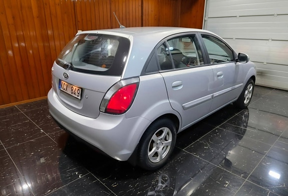 Kia Rio 3 of 5