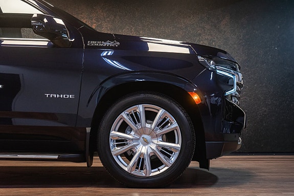 Chevrolet Tahoe 5 of 5