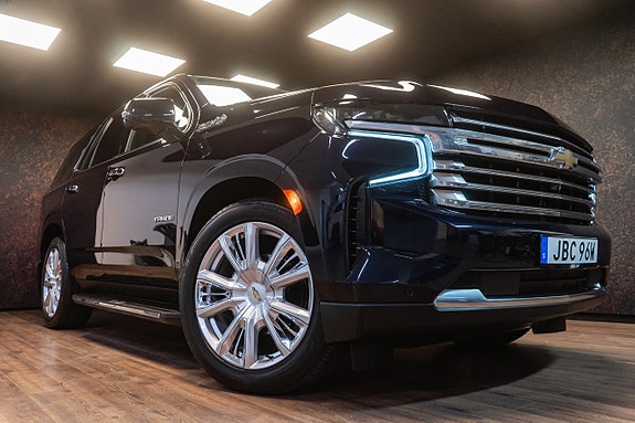 Chevrolet Tahoe 4 of 5