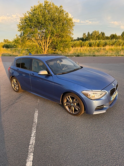 BMW M135i 3 of 5