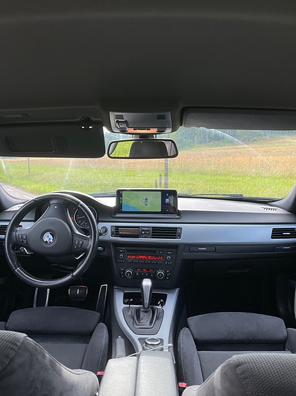 BMW 325d 5 of 5
