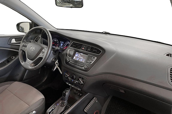 Hyundai i20 15 of 19