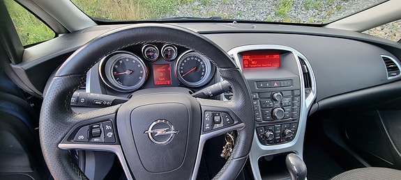 Opel Astra 6 of 11