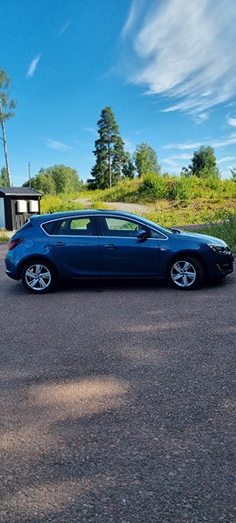 Opel Astra 3 of 5