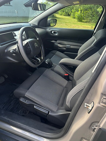 Citroen C4 Cactus 4 of 5