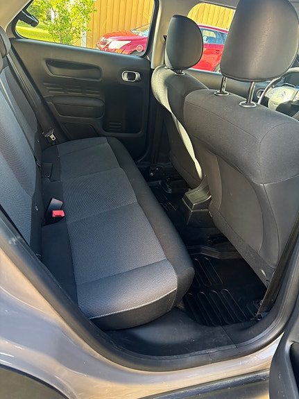 Citroen C4 Cactus 6 of 9