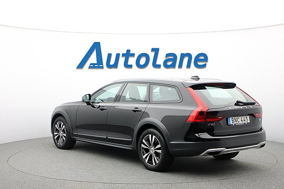 Volvo V90 Cross Country 6 of 30