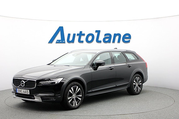 Volvo V90 Cross Country 8 of 30