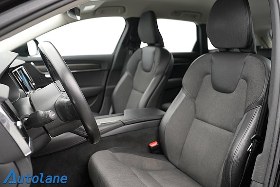 Volvo V90 Cross Country 16 of 30