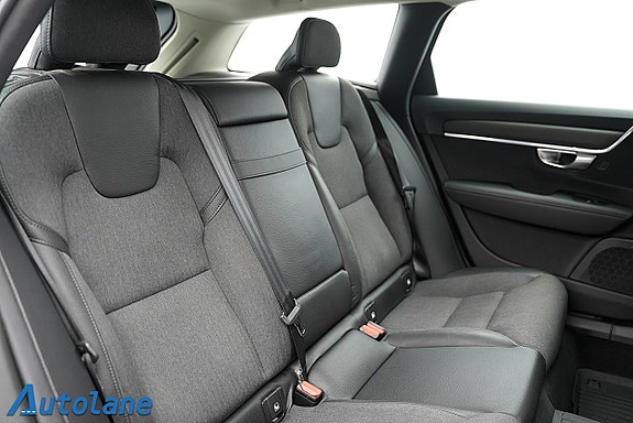 Volvo V90 Cross Country 27 of 30