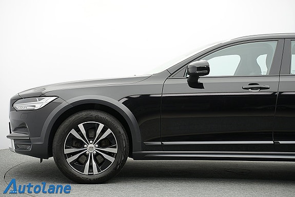 Volvo V90 Cross Country 15 of 30