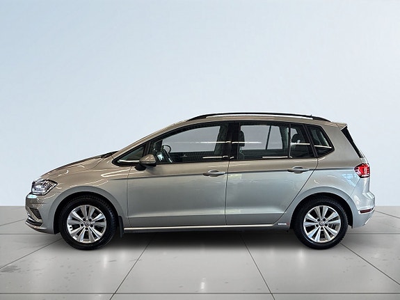 Volkswagen Golf Sportsvan 4 of 5