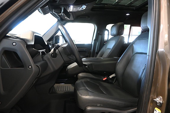 Land Rover Defender 90 8 of 27