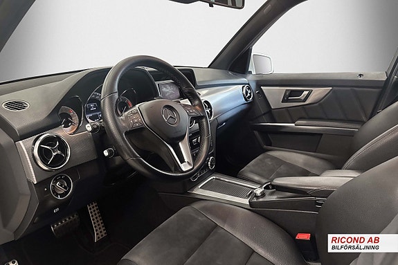 Mercedes-Benz GLK220 13 of 17