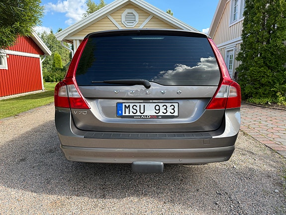 Volvo V70 5 of 5