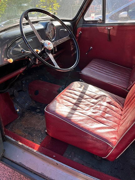 Morris Minor 6 of 10