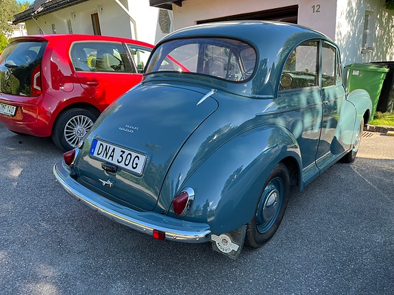 Morris Minor 4 of 10