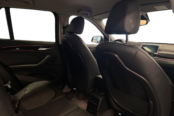 BMW X1 7 of 17