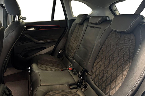 BMW X1 11 of 17