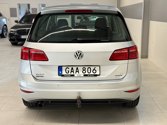 Volkswagen Golf Sportsvan 6 of 21