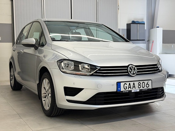 Volkswagen Golf Sportsvan 10 of 21