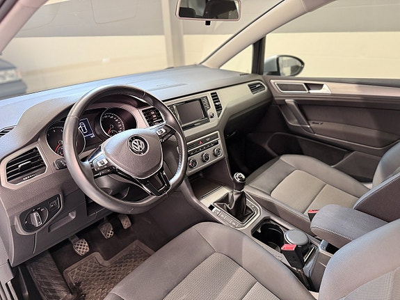 Volkswagen Golf Sportsvan 13 of 21