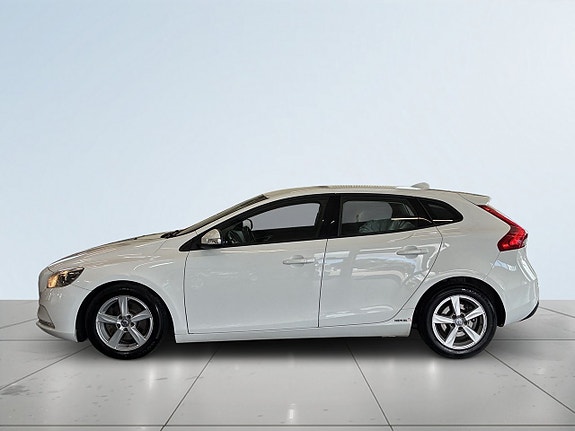 Volvo V40 4 of 5