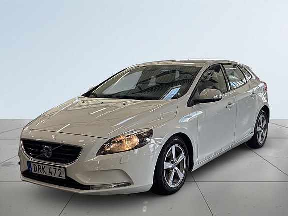 Volvo V40 16 of 21