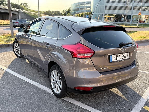 Ford Focus 3 of 5