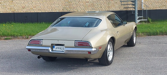 Pontiac Firebird 8 of 12